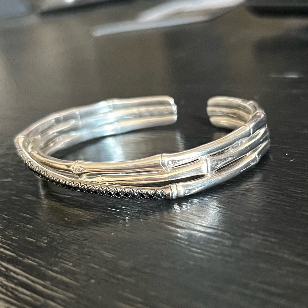 John Hardy Bamboo Sterling Silver and Black Sapphire Bracelet - Picture 4 of 8